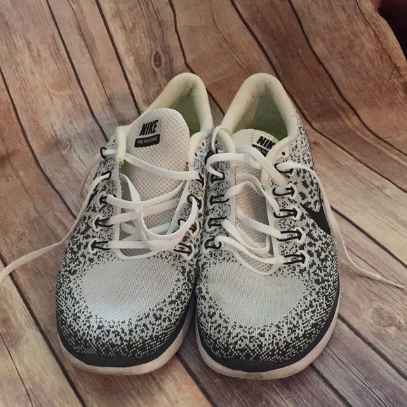 Nike running free flexible size 10 - Picture 2 of 6
